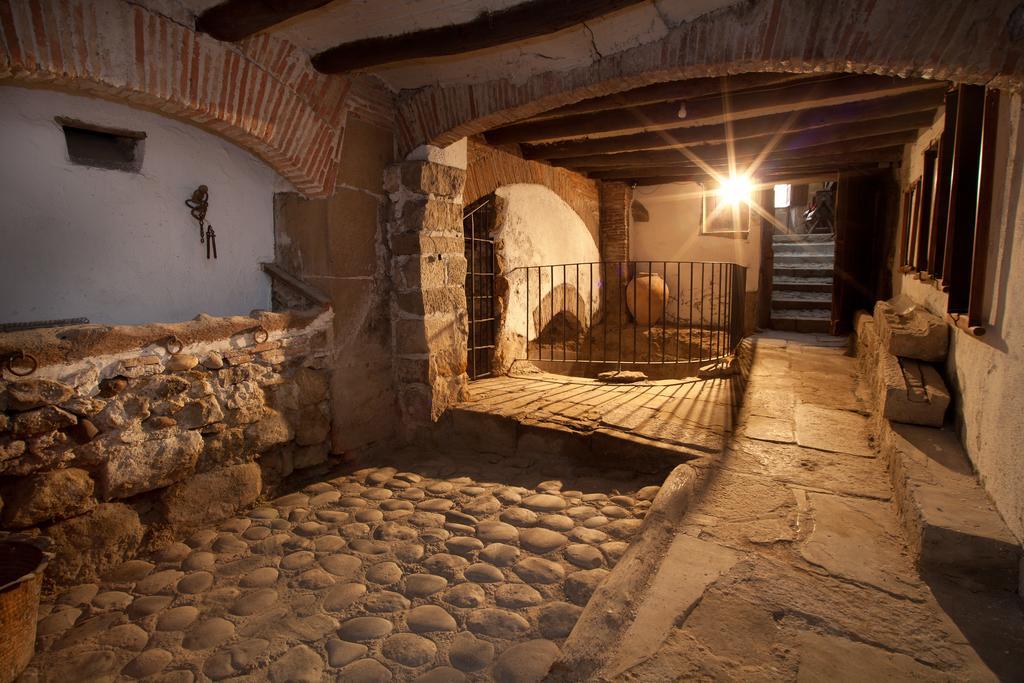Lo Palauet De La Muralla Balaguer Exterior photo